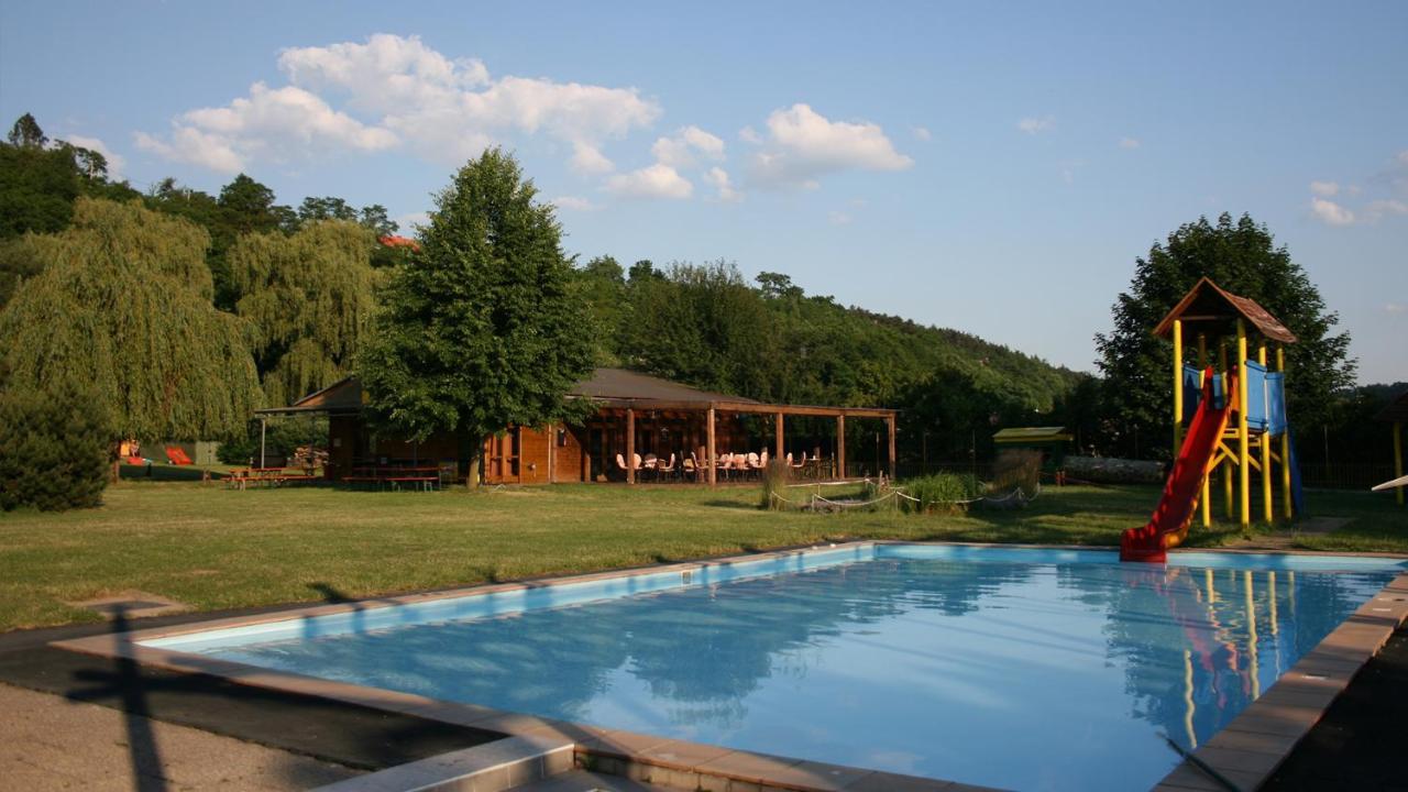 Lavka Park Skochovice Hotel Vrané nad Vltavou Buitenkant foto