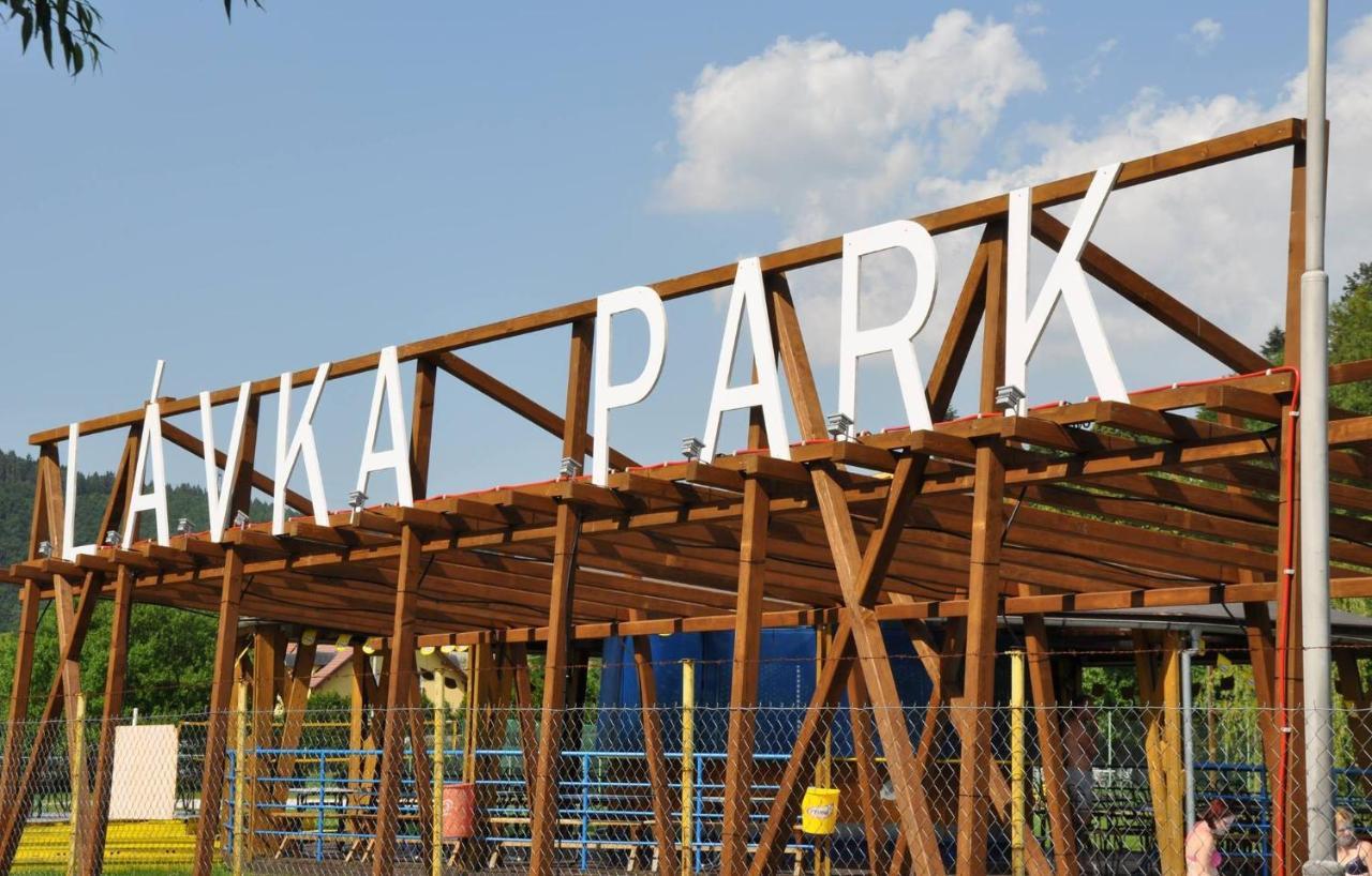 Lavka Park Skochovice Hotel Vrané nad Vltavou Buitenkant foto