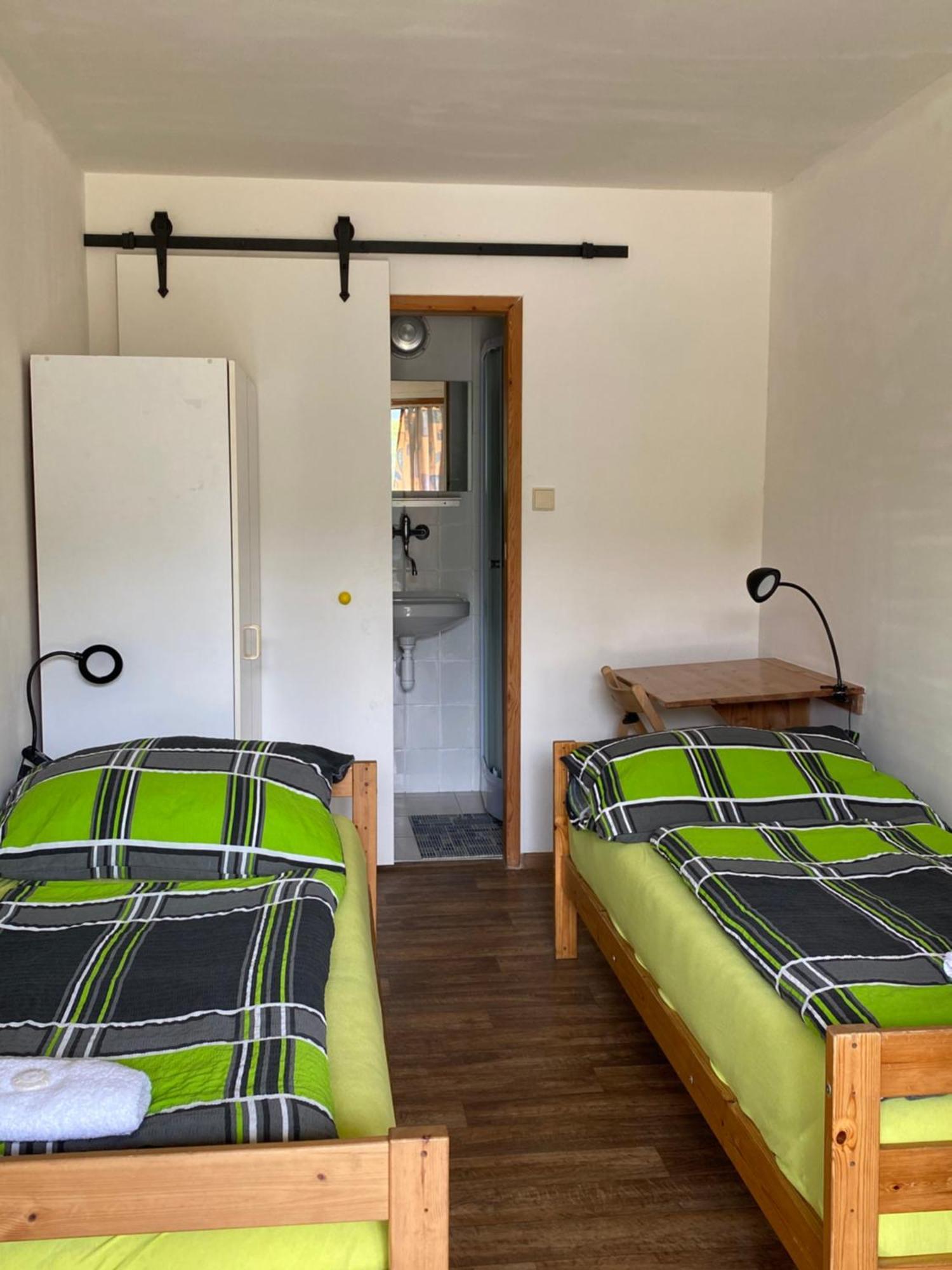 Lavka Park Skochovice Hotel Vrané nad Vltavou Buitenkant foto